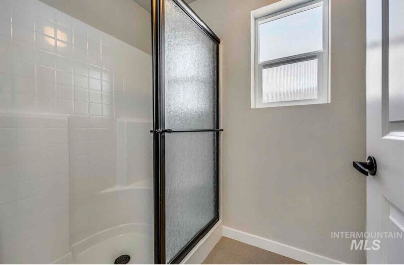 Building Photo - 3077 N Chianti Ave