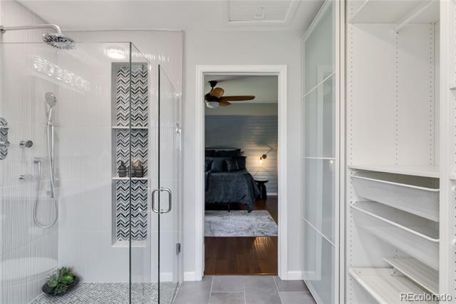 Building Photo - 2645 S Xanadu Way