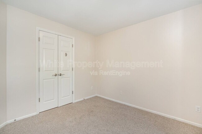 Building Photo - 2516 Cranbrook Ln