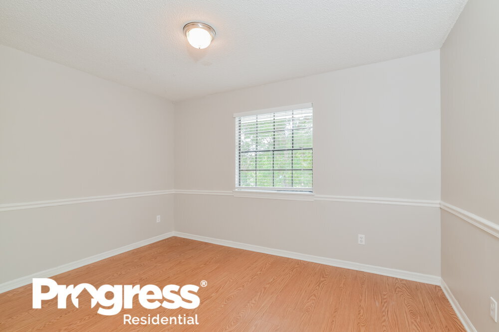 Building Photo - 3488 Exeter Ct
