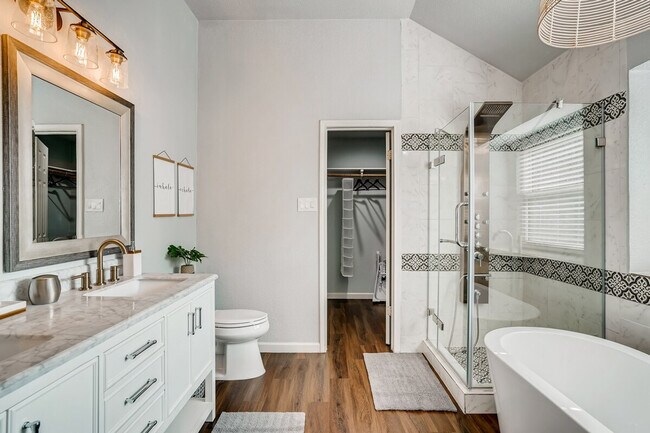 Building Photo - 2164 Redwing Way