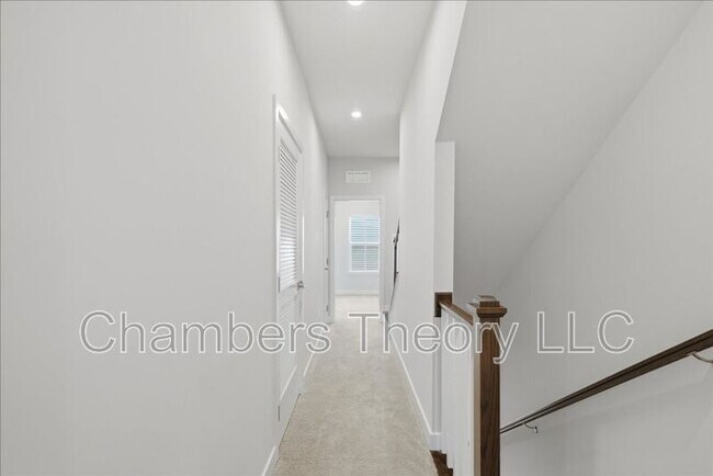 Building Photo - 4322 Ellipse Ter