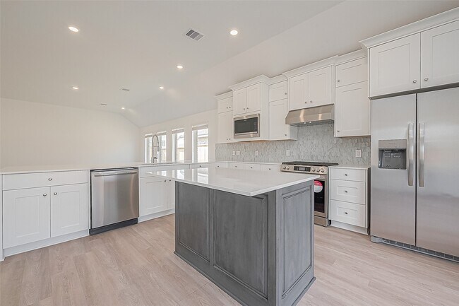 Building Photo - 27122 Angel Creek Ln