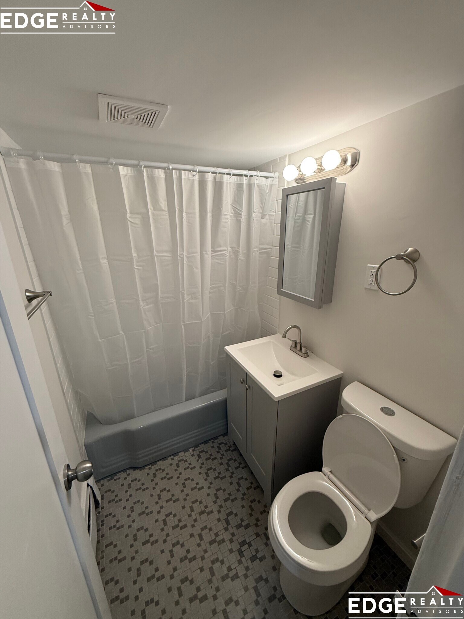 Building Photo - 1105 Lexington St