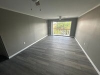 Building Photo - 3704 Broadway, 316