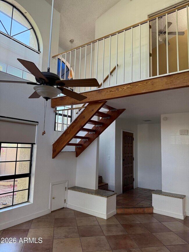 Building Photo - 8844 S 51st St