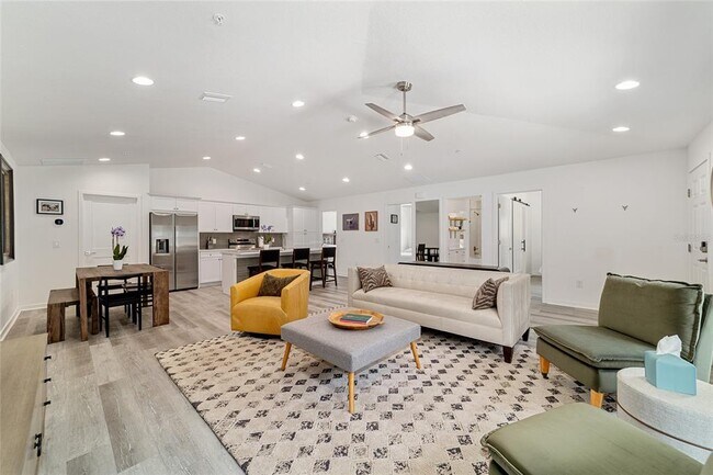 Building Photo - 4400 NW 74th Terrace