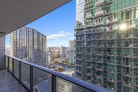 Building Photo - 801 S Miami Ave