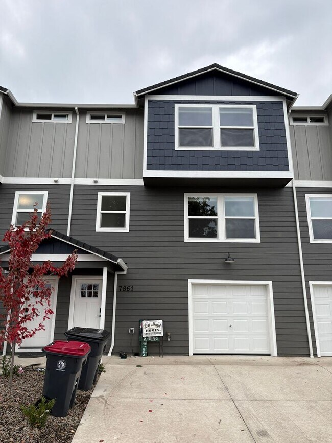 Primary Photo - 7861 Houston Lp