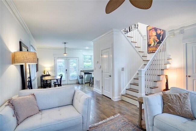 Building Photo - 205 Lampkin St NE