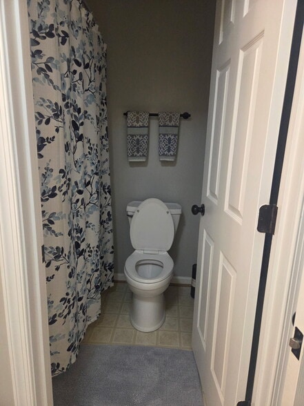 Building Photo - 8338 Middle Ruddings Dr