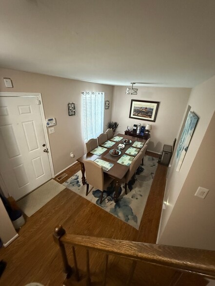 Building Photo - 6264 Ducketts Ln