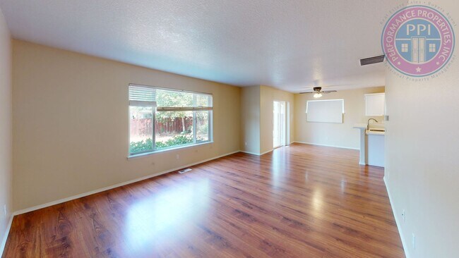 Building Photo - Bethany - Central Air, modern   Pet Friendly, Near Intel/Nike, Excellent Schools