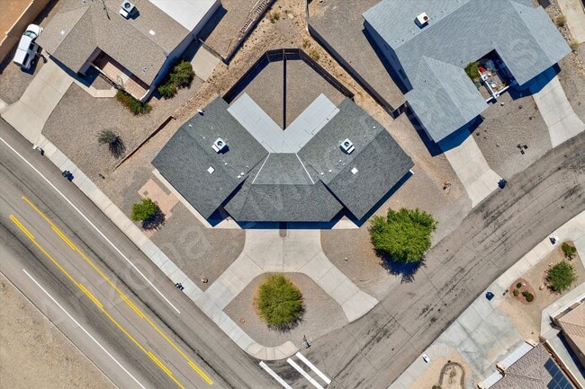 Building Photo - CHEM2926