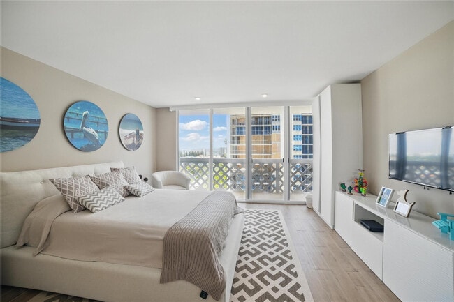 Building Photo - 1200 S Ocean Blvd