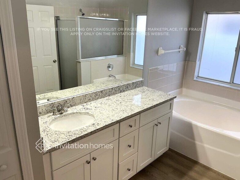 Building Photo - 11227 Lake Lanier Dr