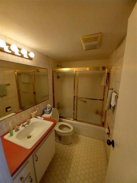 Building Photo - 1200 Hibiscus Ave