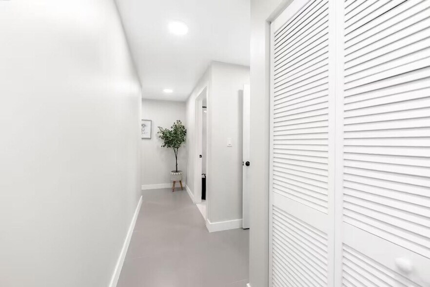 Building Photo - 14311 SW 258th Ln