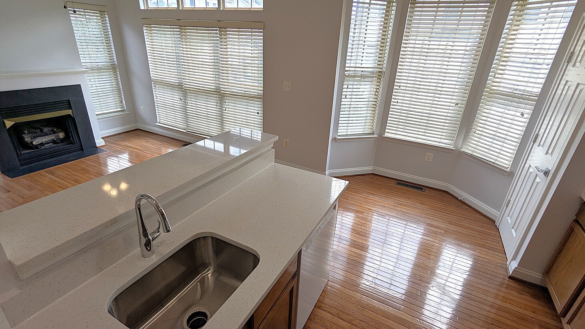 Building Photo - 46368 Hobbs Sq