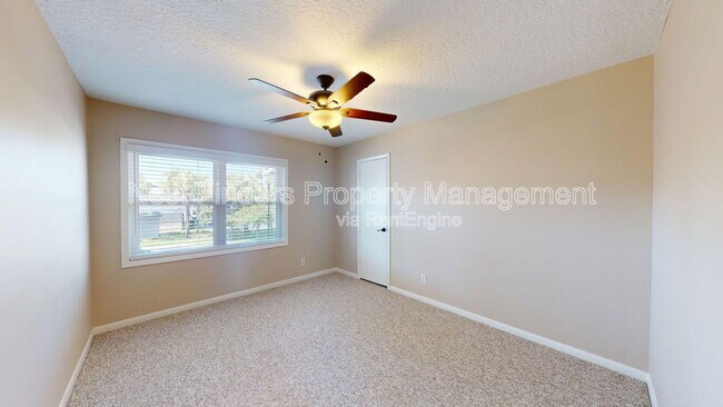 Building Photo - 695 Jimmy Buffett Mem Hwy