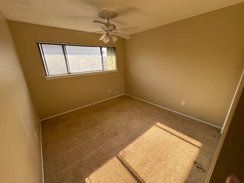 Building Photo - 7144 S Vine Cir E
