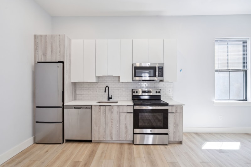 Building Photo - 3439 Lancaster Ave