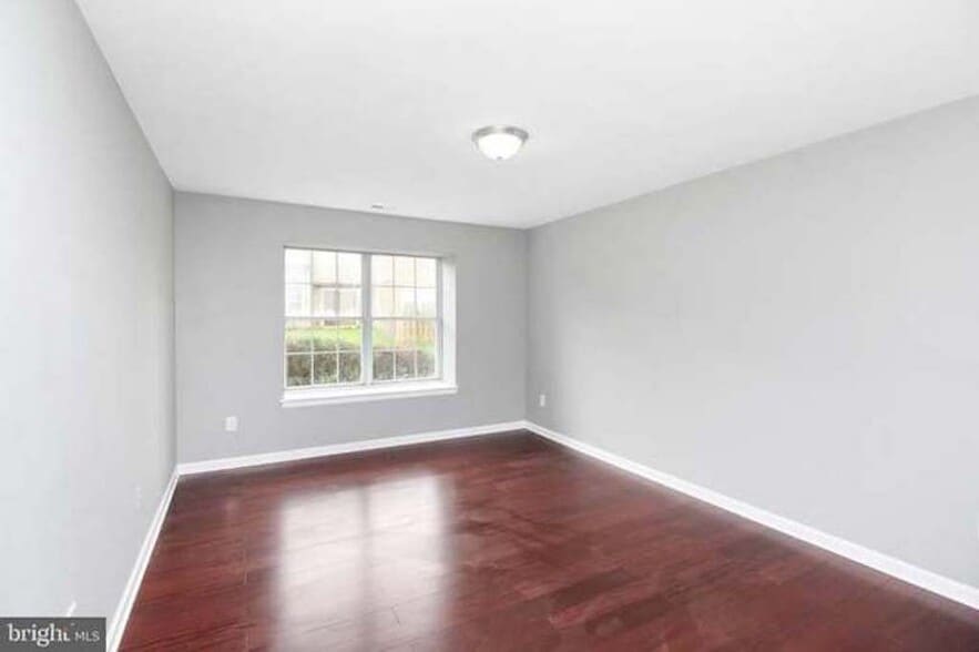 Master Bedroom - 2703 Tarnbrook Dr