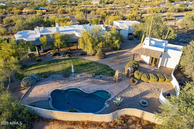 Building Photo - 7845 E Dynamite Blvd
