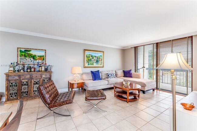 Building Photo - 2333 Brickell Ave