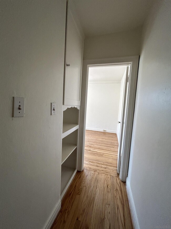 Building Photo - 4734 Biona Dr