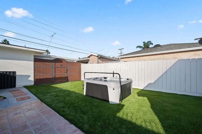 Building Photo - BEAUTIFUL HOME IN NORTH PB