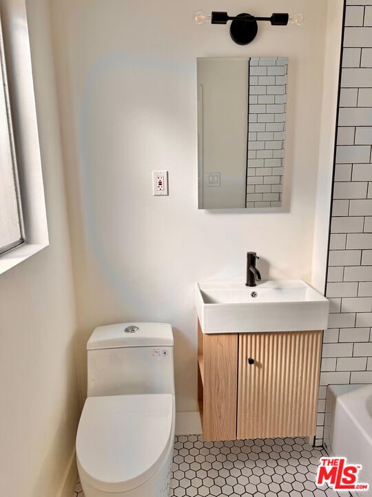 Building Photo - 3642 Seneca Ave