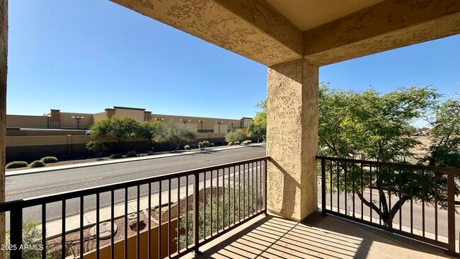 Building Photo - 1456 E 9th St