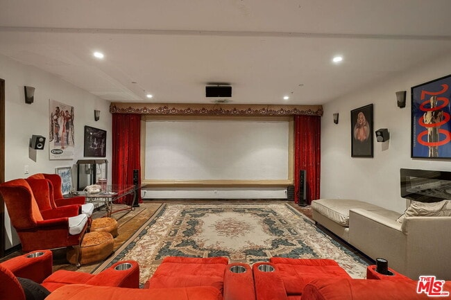 Building Photo - 28305 Via Acero