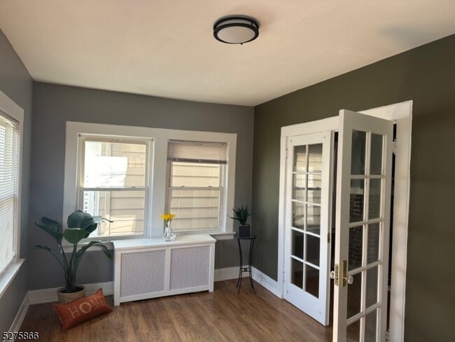 Building Photo - 46 Elmwood Ave