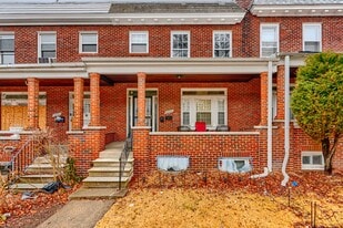 Building Photo - 4243 Shamrock Ave