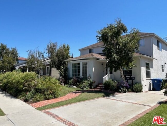 Building Photo - 12520 Stanwood Pl