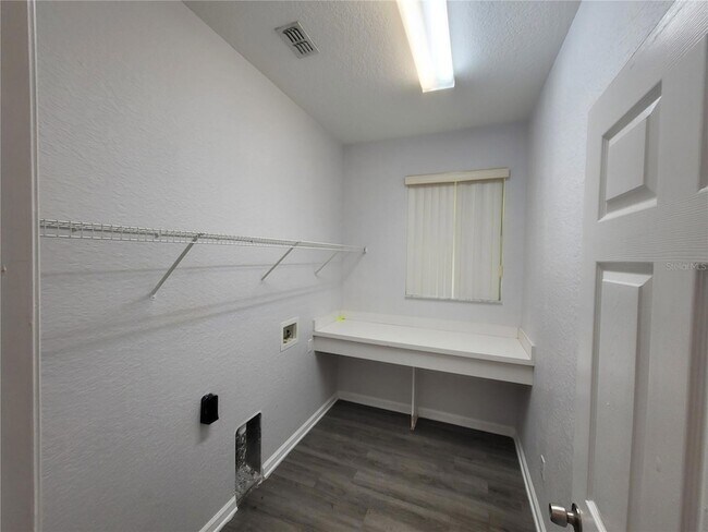 Building Photo - 2219 Granger Ave
