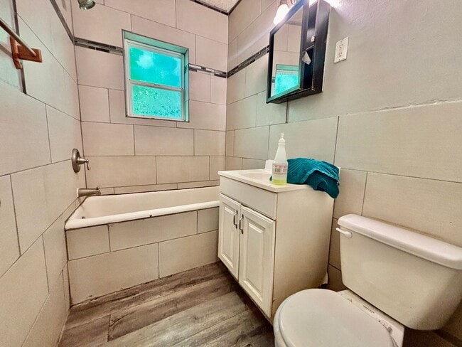 Building Photo - Charming 2-Bedroom Home with Bonus Spaces ...