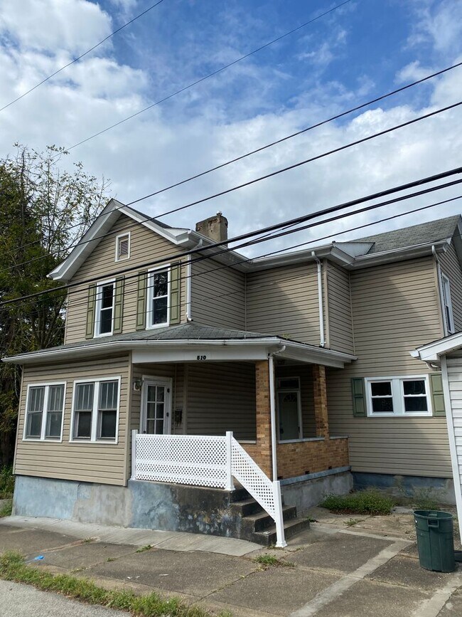 Building Photo - 510 Highland Ave