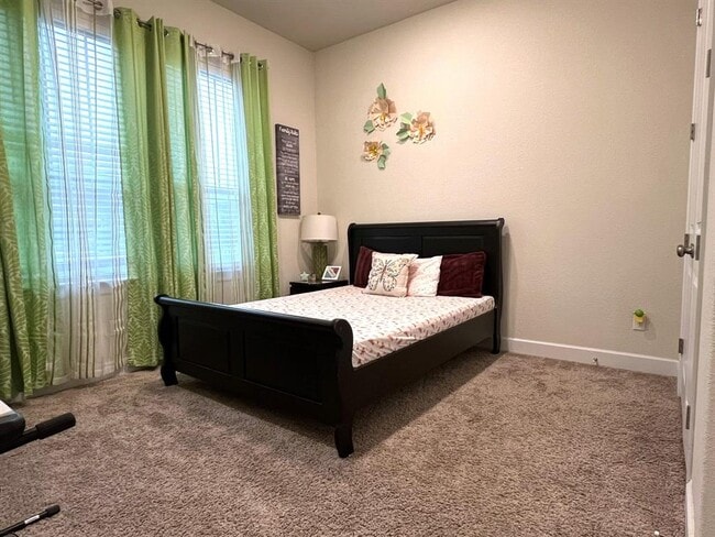 Building Photo - 153 Bright Vly Wy