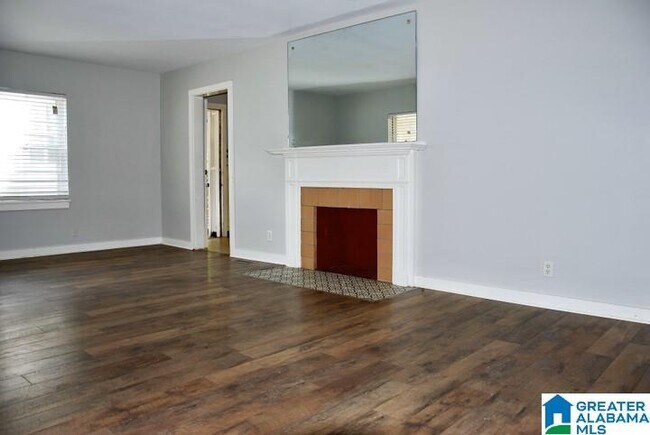 Building Photo - 3257 Allison-Bonnett Memorial Dr