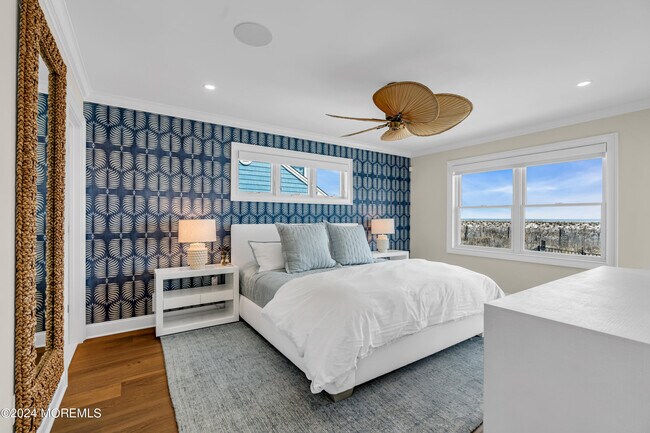 Building Photo - 3574 Ocean Terrace