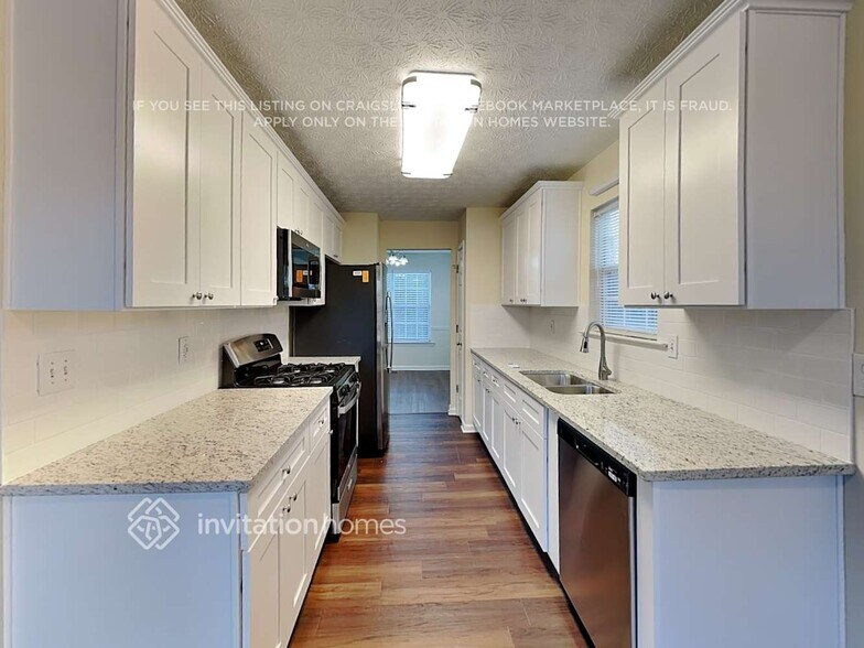 Building Photo - 51 Villa Ridge Dr