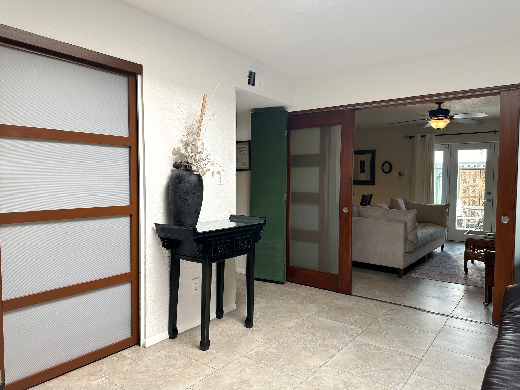 Building Photo - 8552 E Indian School Rd