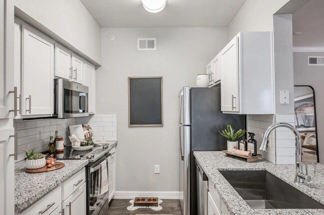 Building Photo - Lease Today, Save Tomorrow – $250 Off Move-In