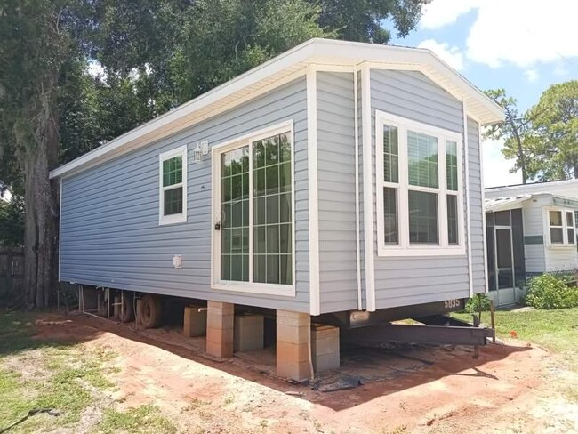 Building Photo - 2166 E Camp N Comfort Ln