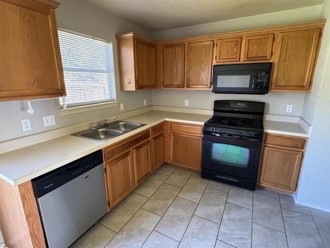 Building Photo - 8901 Vigen Cir
