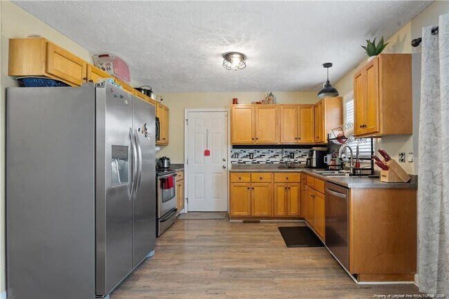 Building Photo - 717 Lenoir Dr