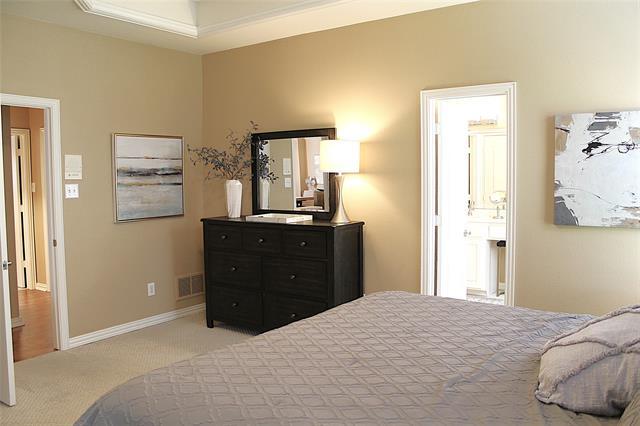Building Photo - 3009 Bayside Dr